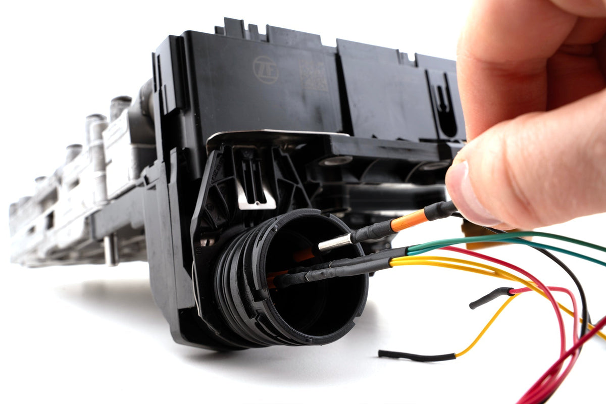 Bench and Boot Mode Universal Terminals and Cables